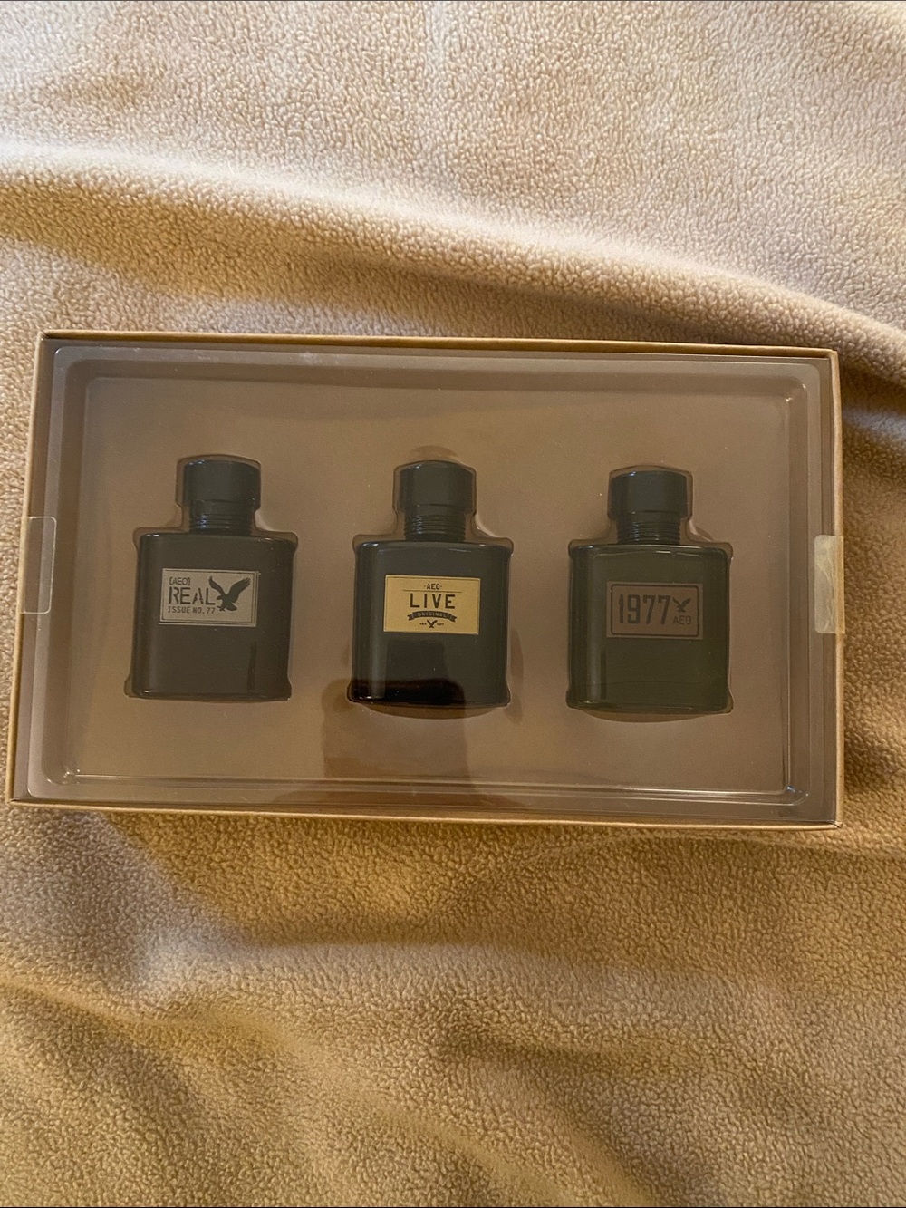 American Eagle Outfitters Mens Fragrance Bottle Trio Gift Set- Real, Live, 1977